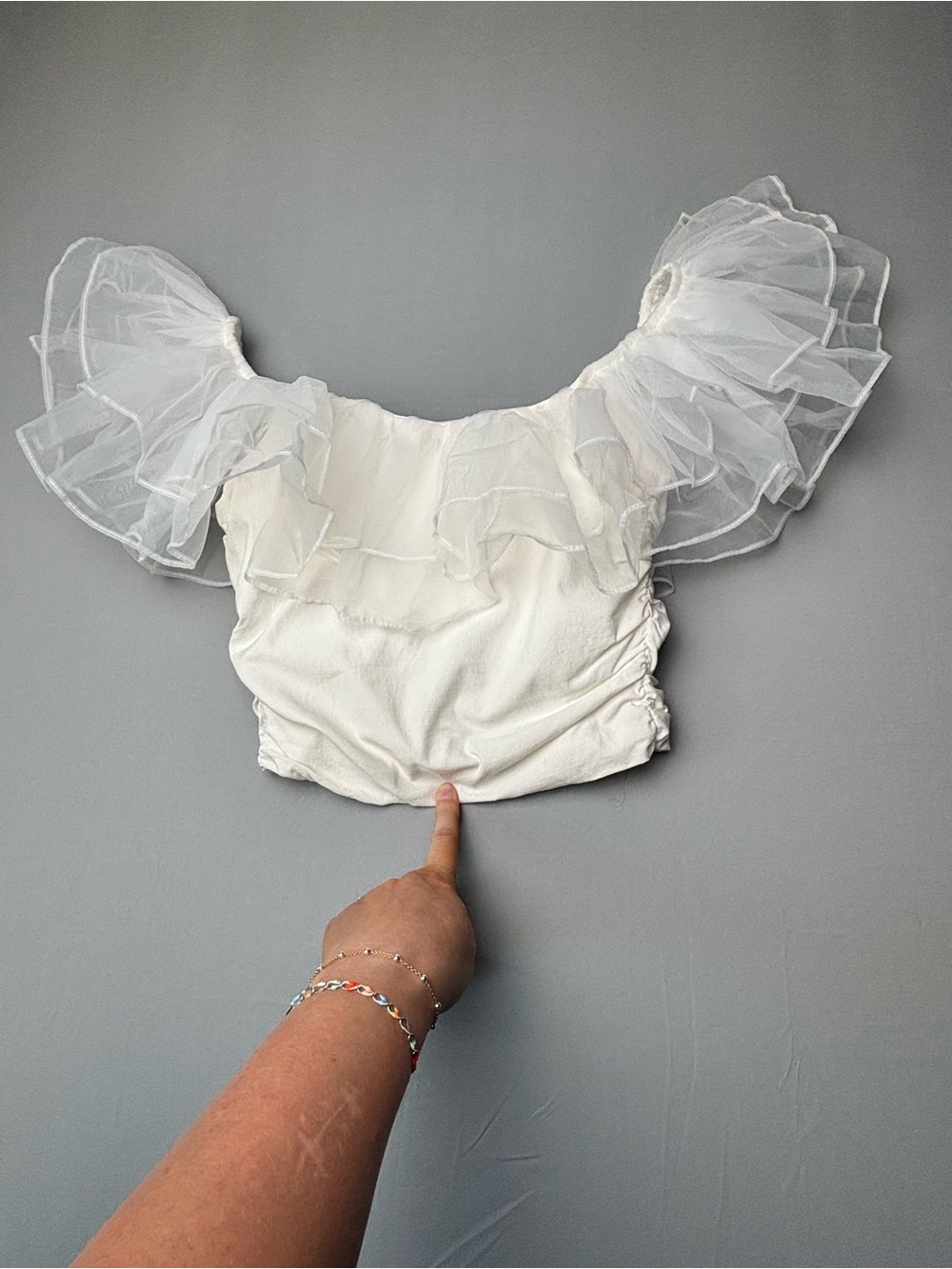 Altar’d State Women's Ivory Ruffled Off-Shoulder Top size small